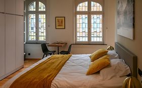 Meningate Lodge
